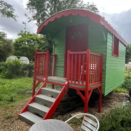 Une Bouteille Au Canal Dieupentale Esterno foto