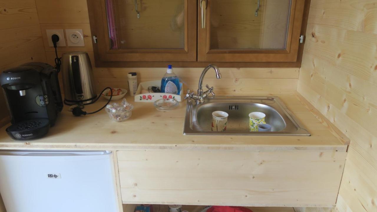 Chalet Bouteille Au Canal